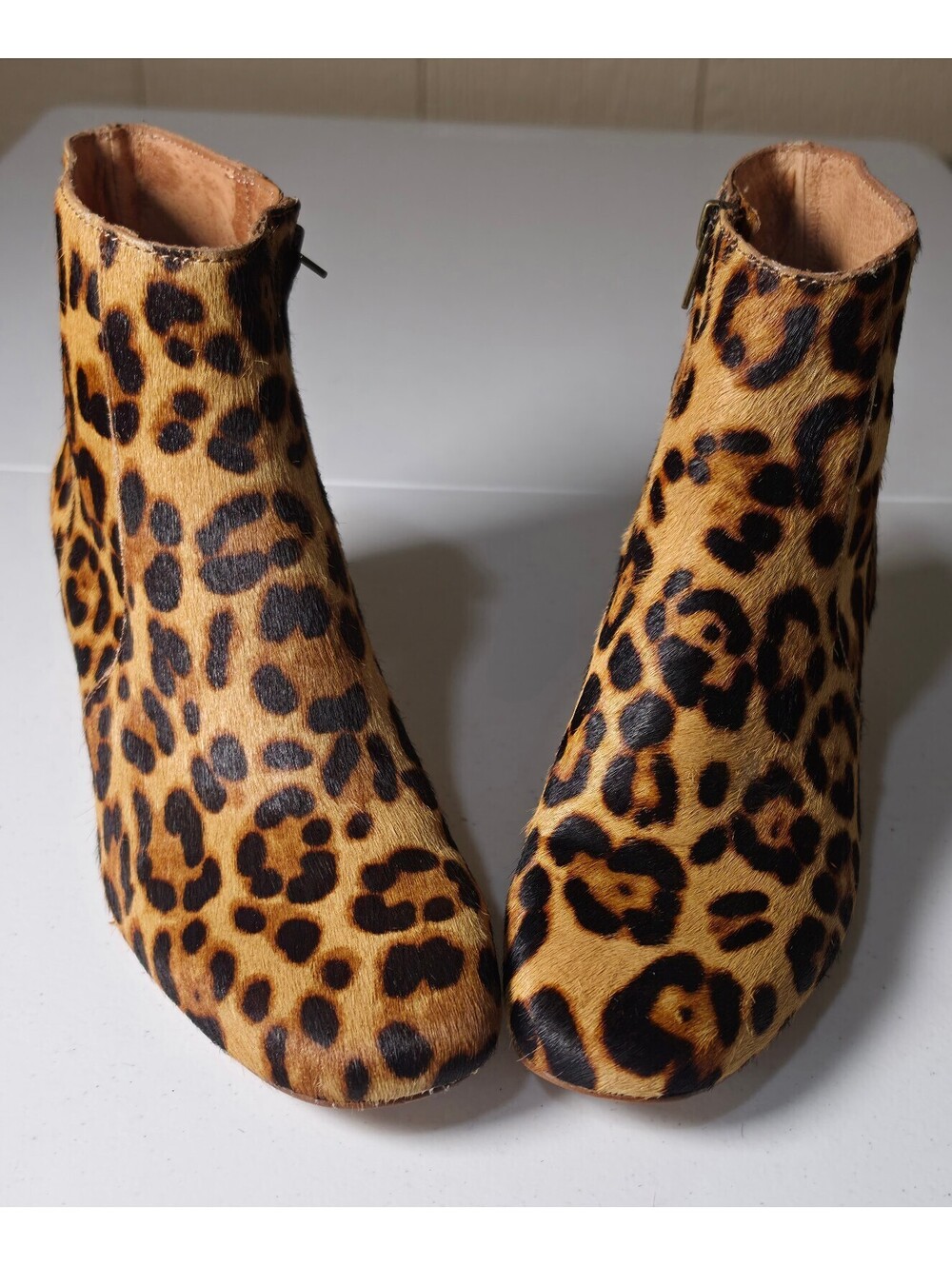 Leopard Print Leather Ankle Boots Size 6.5